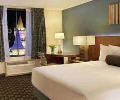 Excalibur Hotel & Resort Casino Las Vegas: Royal Superior King Room