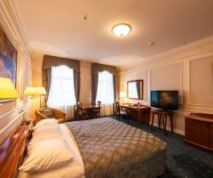 Carat Casino Belarus: King size Deluxe