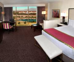 Suncoast Hotel & Casino Las Vegas: Deluxe King