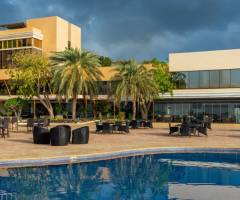 Aden Bay Casino: Khamsin Pool Bar